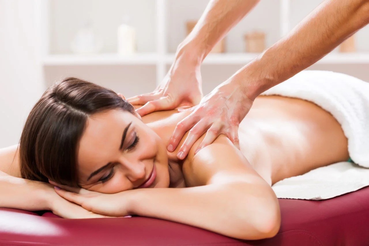 Exclusive Home Massage Service in Dubai – Relax Completely